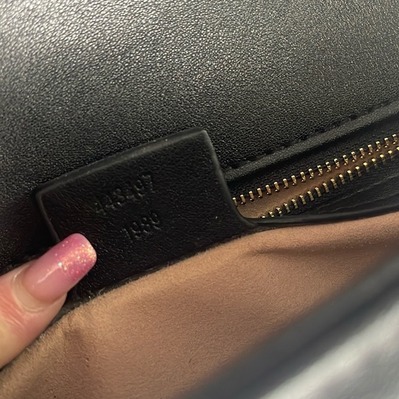 Brand new GG MARMONT SMALL SHOULDER BAG - Picture 5 of 8